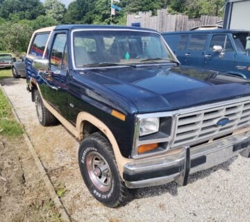 1986 Ford Bronco - cover