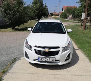 Chevrolet cruze - cover