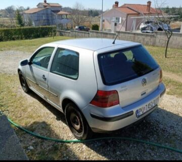 Golf 4 1.6 automatic - cover