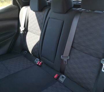 Nissan qashqai - cover