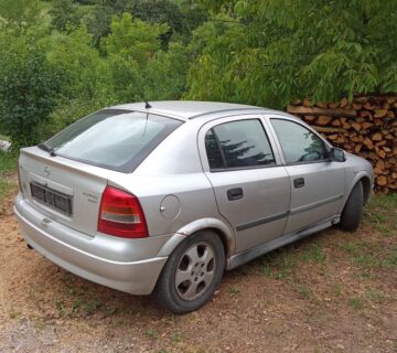 Opel Astra 2.0 D - cover