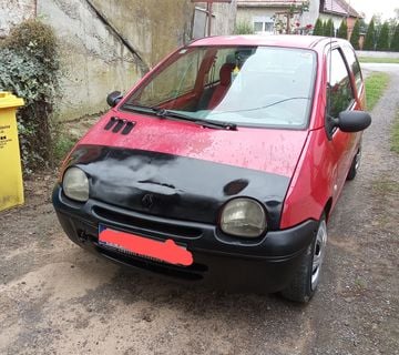 Renault Twingo 1.2 8v reg 9/2025 - cover