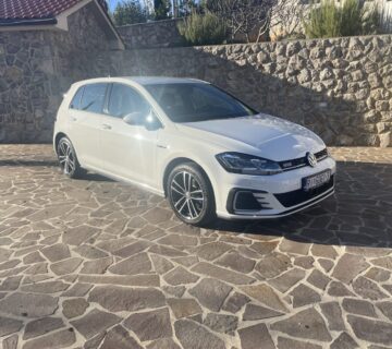 Vw golf 7.5 gte, benzin-struja,plug In hybrid,2017 god,80000km - cover