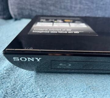 Sony BDP-S590 3D Blu-ray Player with Wi-Fi - cover