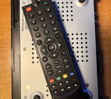 EvoTV DVB-T2 receiver (prijemnik) + daljinski - cover