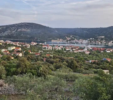 Građevinsko zemljište s prekrasnim panoramskim pogledom na more - cover