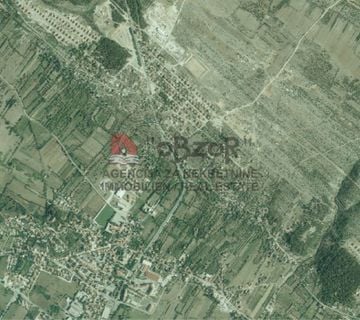 Benkovac, poljoprivredno zemljište 55000m2 - cover