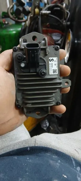 Toyota Corolla 2020 prednji radar u znaku - cover