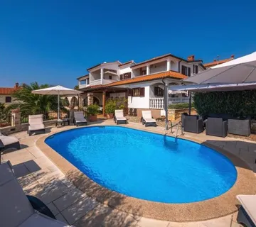 POREČ OKOLICA-APARTMANSKA KUĆA NA PRODAJI (prodaja) - cover