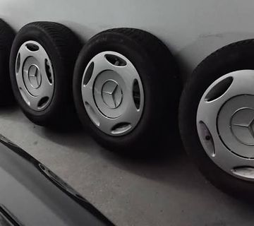 4 auto gume Pirelli - cover