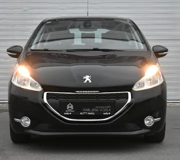 Peugeot 208 1,4 HDi *SERVISNA, NAVIGACIJA, ALU NAPLATCI* - cover