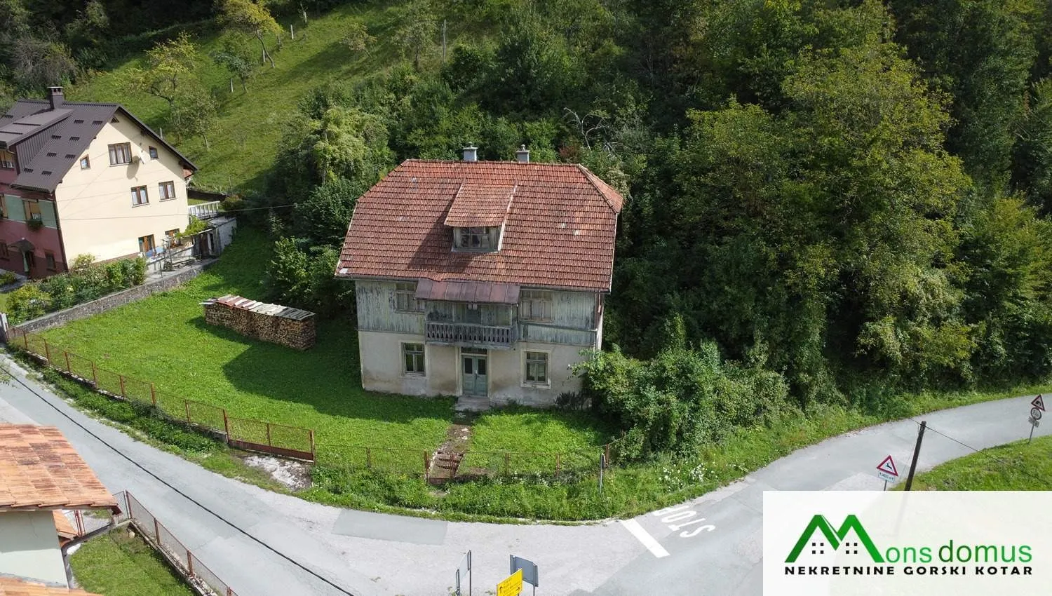 Među starim zidovima počinje nova priča - cover