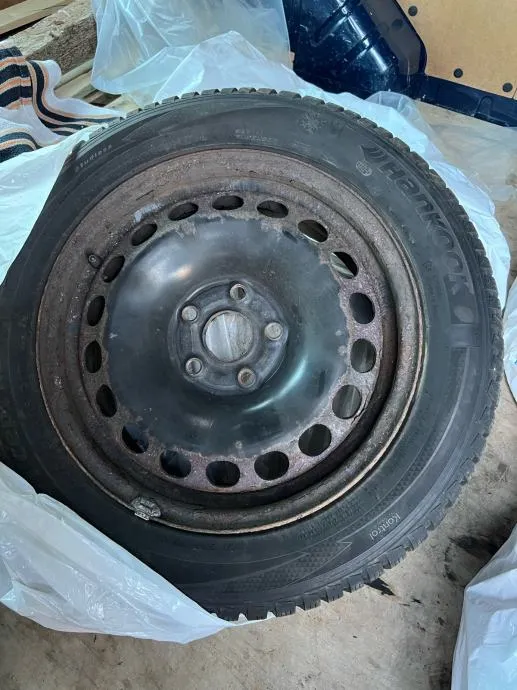 Zimske Gume sa felgama 5x112 - cover