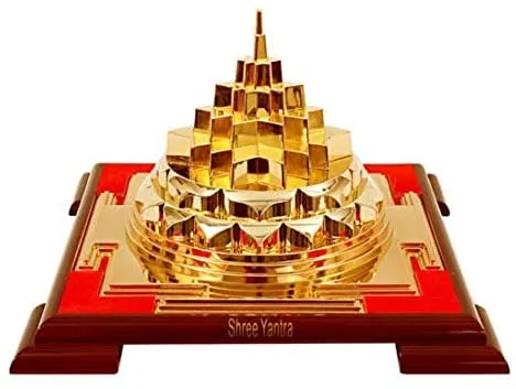 Meru Chakra – Zlatna - cover