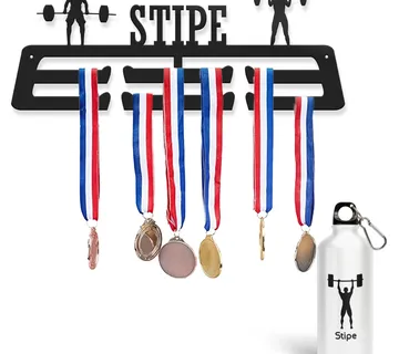 Personalizirani stalak za medalje i boca - cover