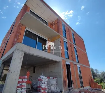 Istra,Peroj apartman na prvom katu s četiri sobe - cover