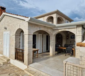Kuća: Rošini, 124.00 m2 - cover