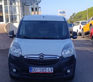 Opel Combo 1,6 CDTI L2H1 - cover