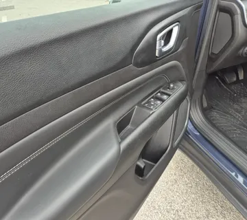 Jeep Compass 1.5 e-Hybrid Limited ***TVORNIČKO JAMSTVO*** - cover