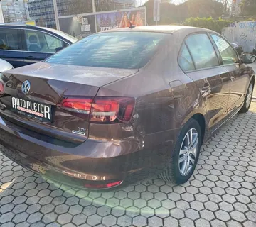 VW Jetta 2.0 TDI COMFORTLINE, PARK. SENZORI, TEMPOMAT, 4X GARANCIJA! - cover