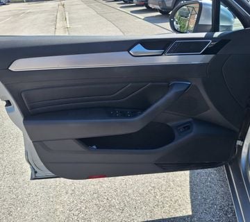 VW Passat 2,0 TDI DSG ELEGANCE - cover