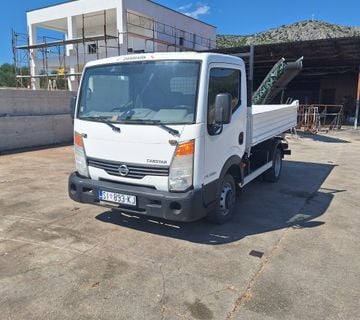 Nissan Cabstar - cover