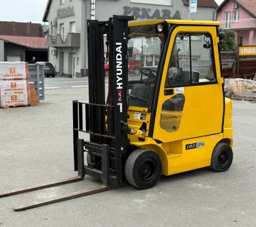Hyundai 18D viličar - cover