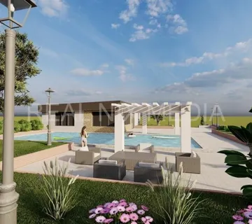 PETRČANE-PRIZEMNICA SA ZEMLJIŠTEM! 100 m DO MORA! (prodaja) - cover