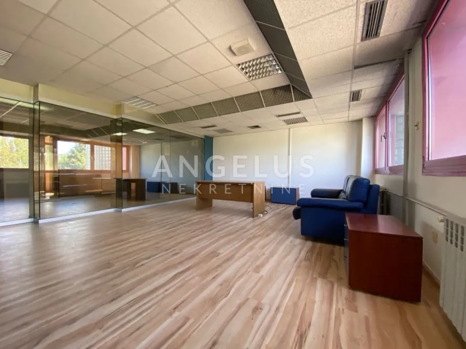 Zagreb, Novi Zagreb - poslovni prostor 400m2 - cover