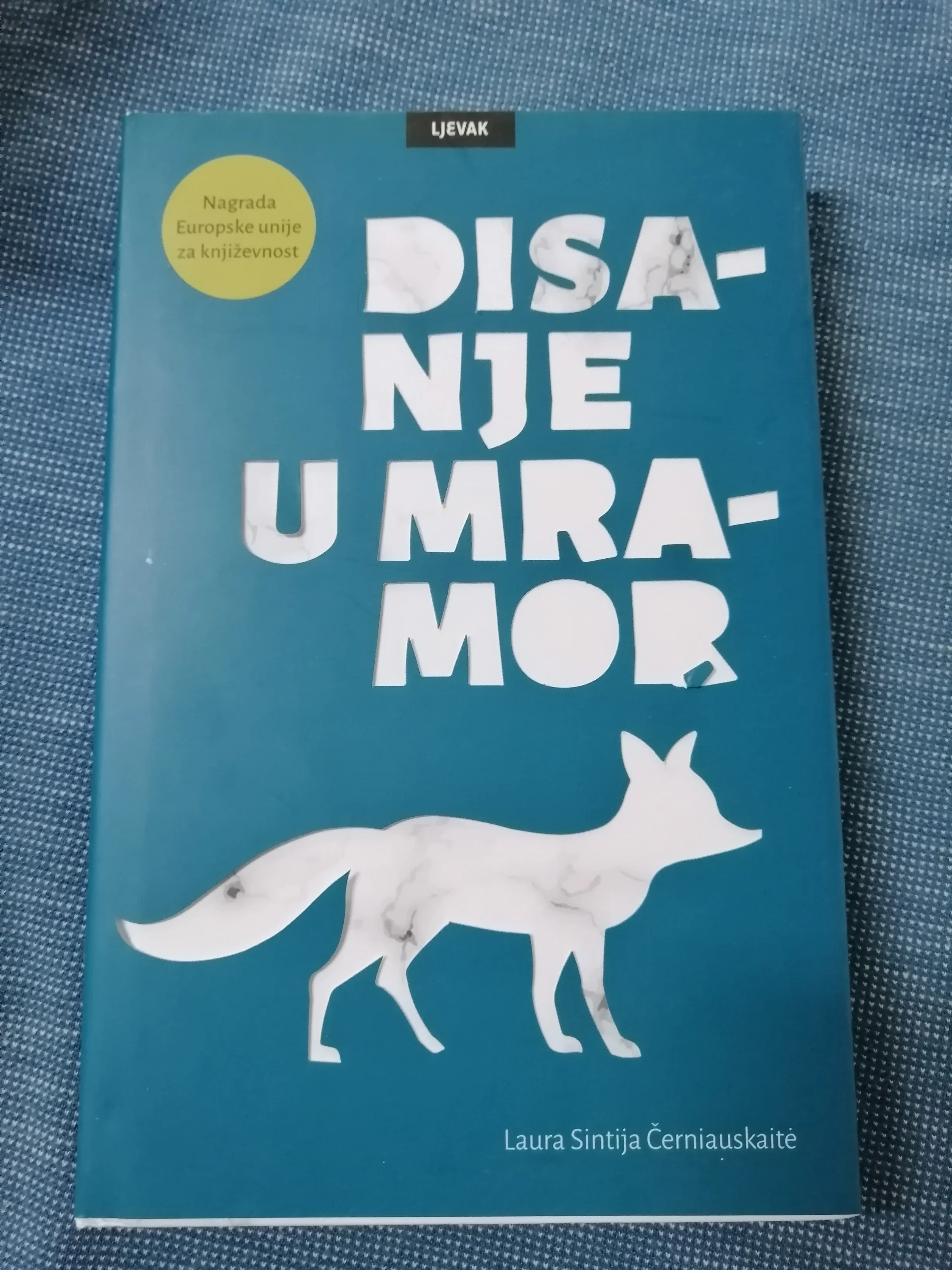 Laura Sintija Cerniauskaite – Disanje u mramor - cover