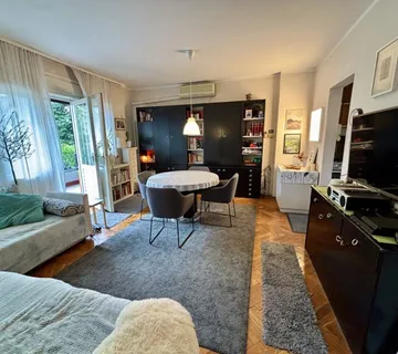 ŠALATA, KUĆA ZA RENOVACIJU ILI RUŠENJE (244 m2) NA PARCELI OD 664 m2 - cover
