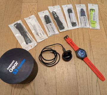 Pametni sat Samsung Gear S3 Frontier - cover