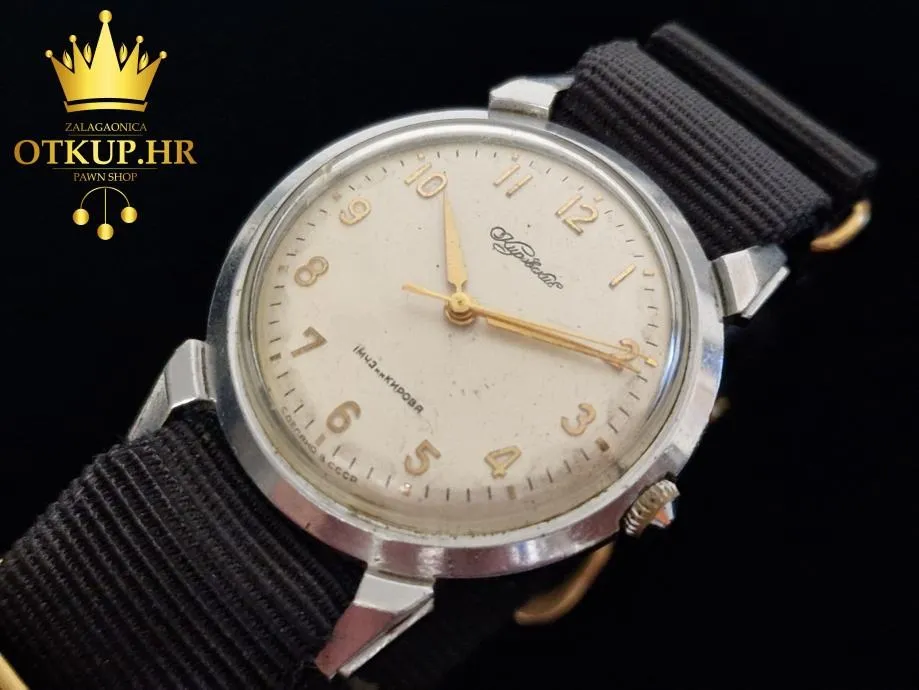 RUČNI SAT KIROVA MADE IN USSR - 34 mm / R1, RATE! - cover