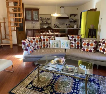 Hvar, Jelsa - lijepa kamena kuća u centru u blizini mora, 185 m2 - cover