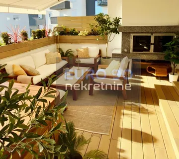 ZADAR /VIŠNJIK-LUKSUZAN TROSOBAN STAN 156 M2, POGLED NA MORE, LOKACIJA - cover