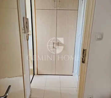 Top Lokacija! Atraktivna garsonijera, 25 m², Prečko - BEZ PROVIZIJE - cover