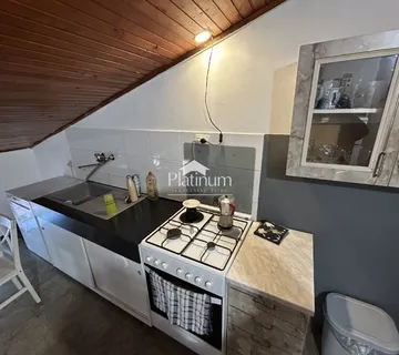 Istra, Pula, CIJELA ZGRADA SA 3 STANA U CENTRU GRADA (prodaja) - cover