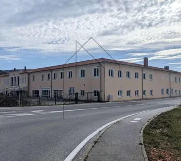 Istra, Labin, Okolica, Poslovno-stambena zgrada 3.700 m² - cover