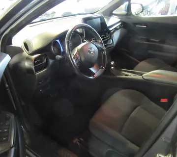 Toyota C-HR C-enter 1.8 VVT-i hibrid CVT - cover