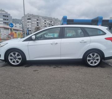 Ford Focus Karavan 1,0 GTDi - cover