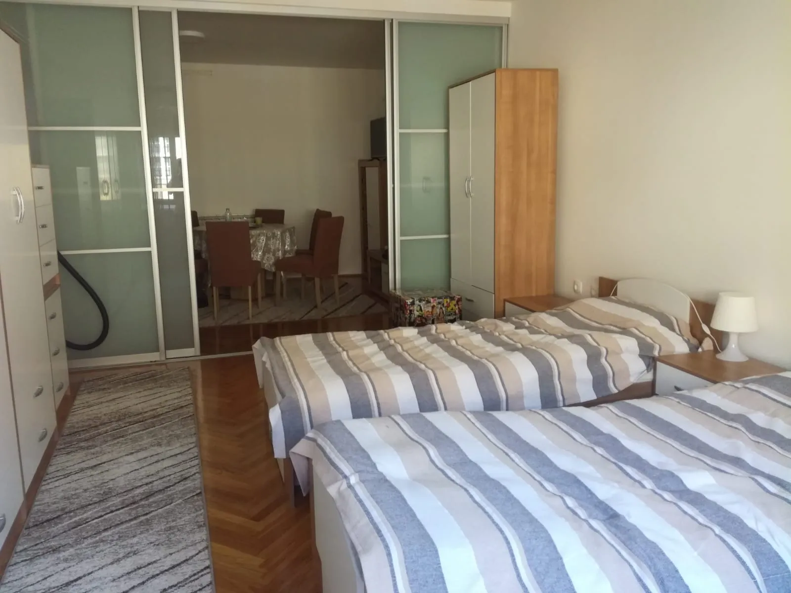 Lijep, uređen i opremljen stan - cover