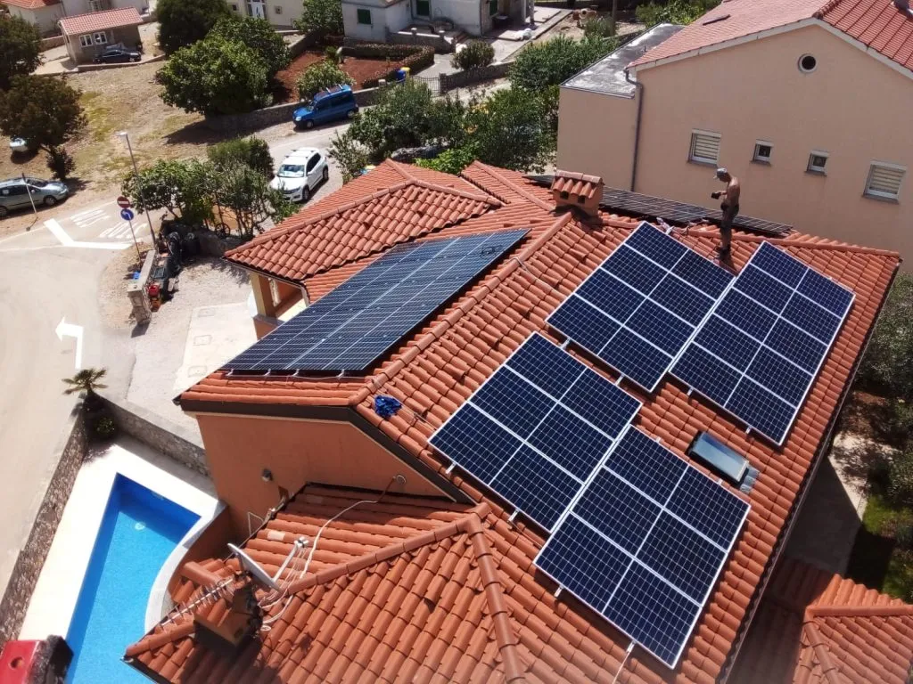 Ključ u ruke - cover