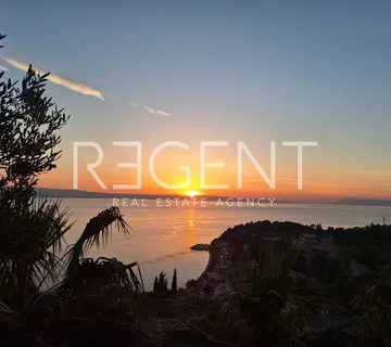 Podgora - Građevinsko zemljište s pogledom na more 950 m2 - cover