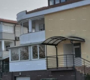 Prodaje se  dvoetažni stan u Umagu (prodaja) - cover