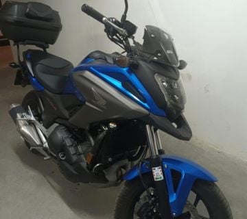 Prodajem HITNO motor - cover