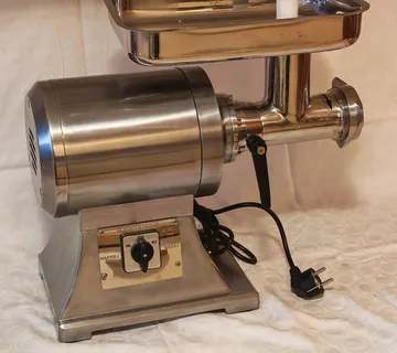 Mašina za mljevenje mesa broj 8mm Račun Garancija Dostava Video !!! - cover