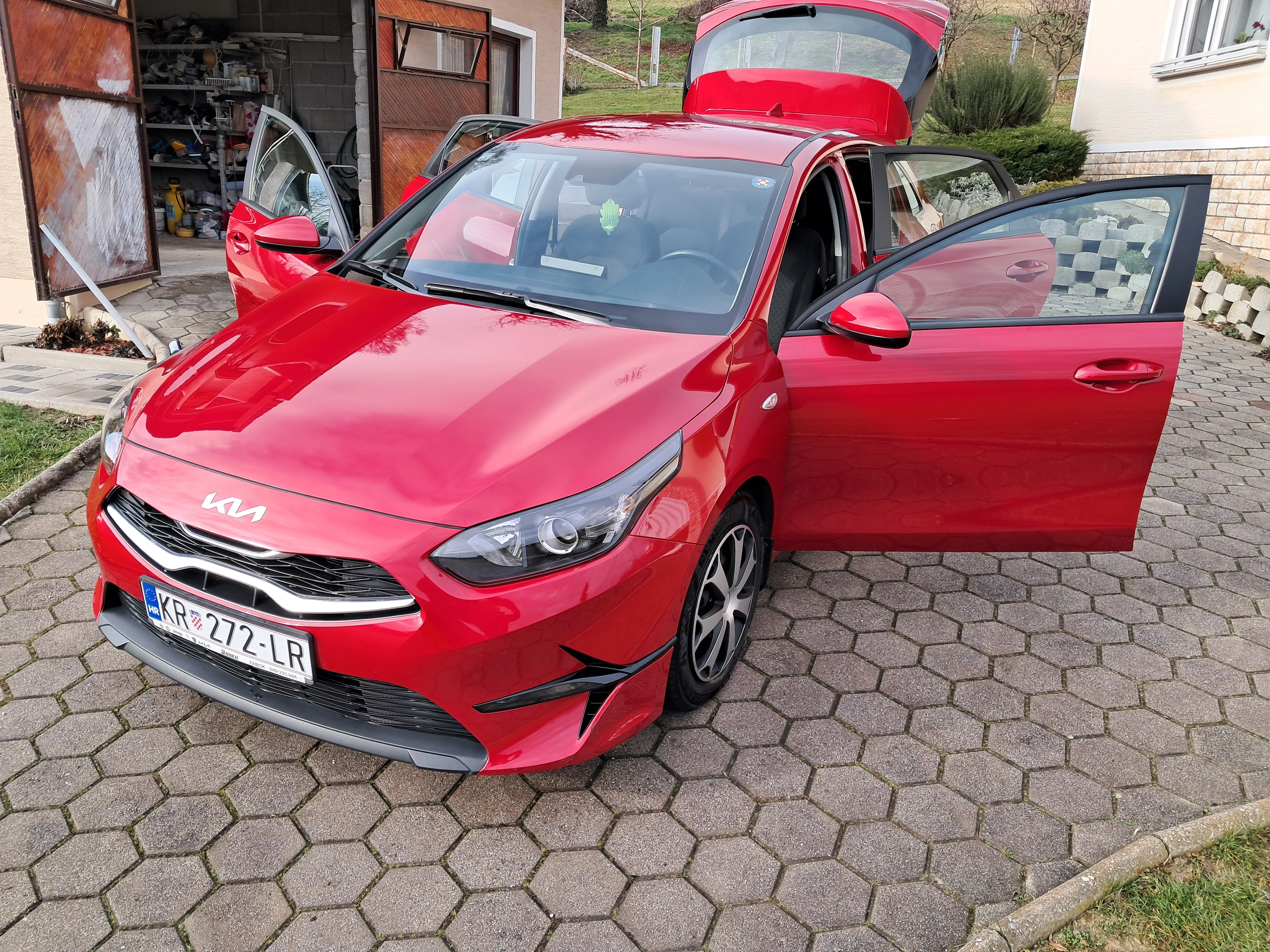 Kia ceed 2022 - cover