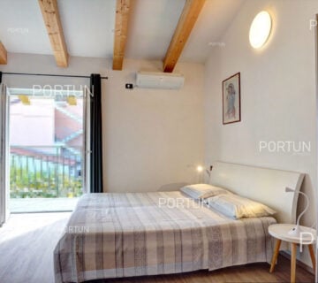 Rovinj, apartmanska kuća za 17 gostiju - cover