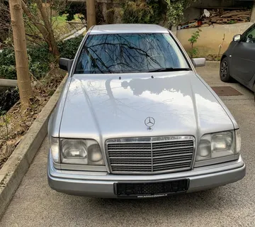 PRODAJEM MERCEDES-BENZ E-KLASU 220 AUTOMATIK - cover