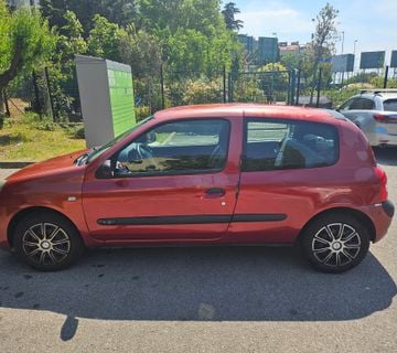 Reno Clio 2 - cover